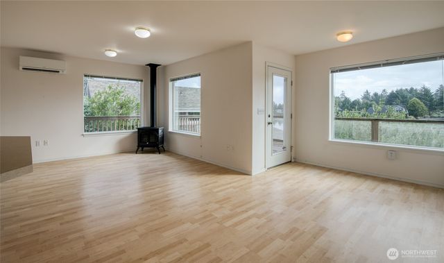 184 Bass Avenue NE, Ocean Shores, WA 98569