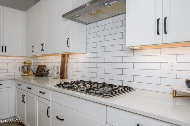 2831 W CHEVELON Drive, San Tan Valley, AZ 85144