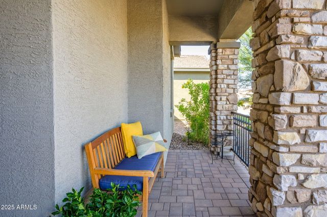 2831 W CHEVELON Drive, San Tan Valley, AZ 85144