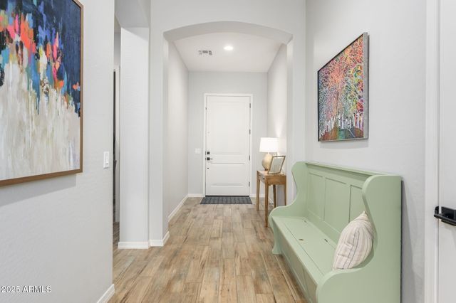 2831 W CHEVELON Drive, San Tan Valley, AZ 85144