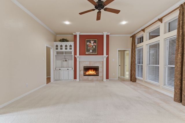 1613 Green Tree Drive, Hurst, TX 76054