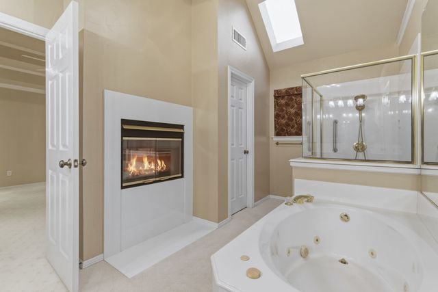 1613 Green Tree Drive, Hurst, TX 76054