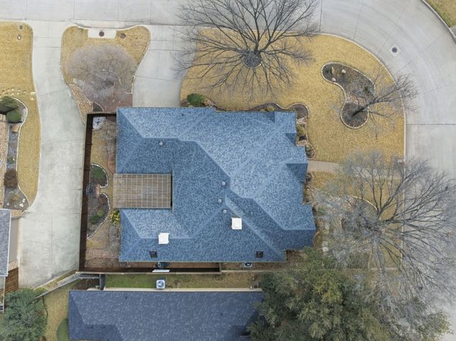 1613 Green Tree Drive, Hurst, TX 76054