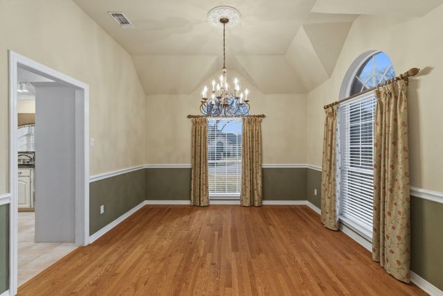 1613 Green Tree Drive, Hurst, TX 76054