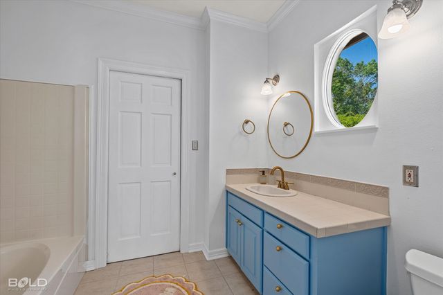 11040 Belle Rose Circle, Shreveport, LA 71106