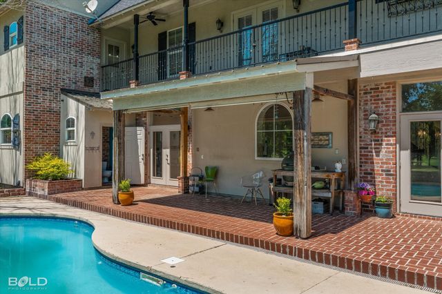 11040 Belle Rose Circle, Shreveport, LA 71106