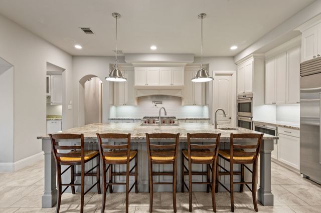 908 Lake Carillon Lane, Southlake, TX 76092