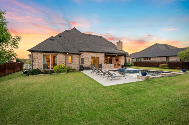908 Lake Carillon Lane, Southlake, TX 76092