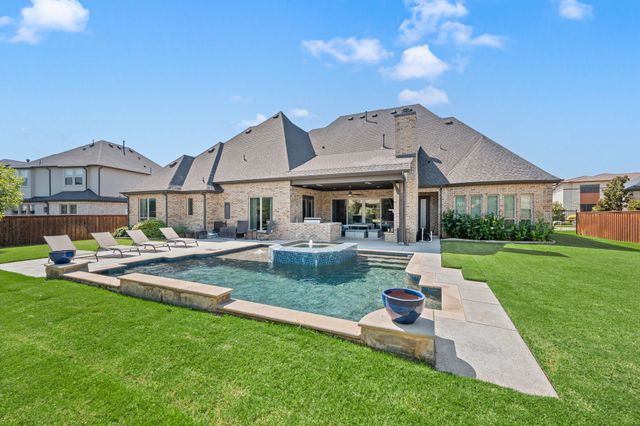 908 Lake Carillon Lane, Southlake, TX 76092