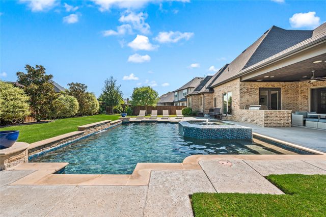 908 Lake Carillon Lane, Southlake, TX 76092