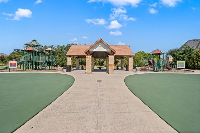 908 Lake Carillon Lane, Southlake, TX 76092