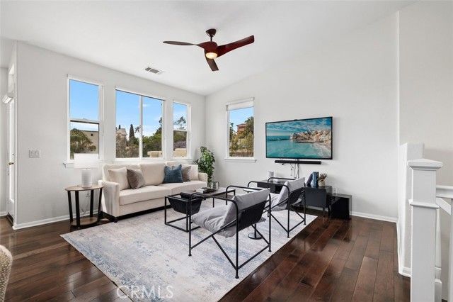 3184 Harbor Ridge Lane, San Diego, CA 92103