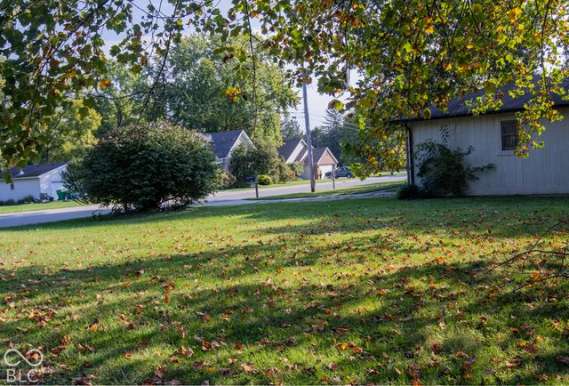 307 E North Street, Westfield, IN 46074