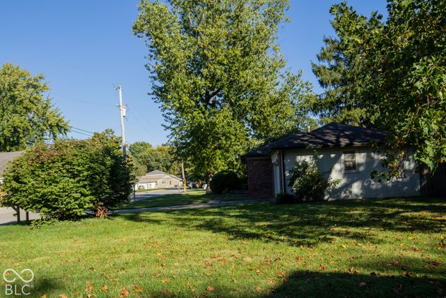 307 E North Street, Westfield, IN 46074