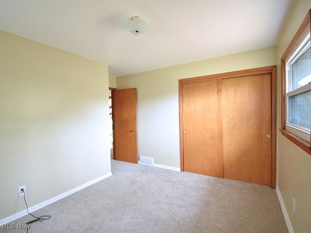 2430 River Road, Willoughby Hills, OH 44094