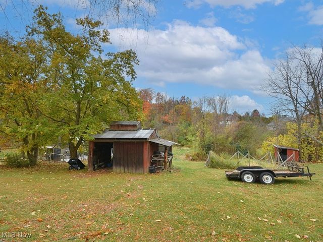 2430 River Road, Willoughby Hills, OH 44094