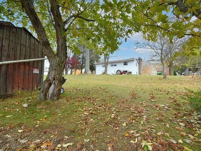 2430 River Road, Willoughby Hills, OH 44094