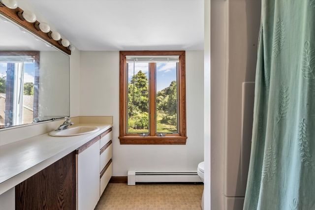 18 Clearview Avenue, Falmouth, MA 02540