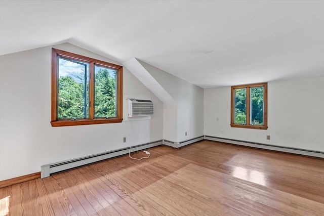 18 Clearview Avenue, Falmouth, MA 02540