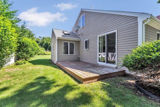 18 Clearview Avenue, Falmouth, MA 02540
