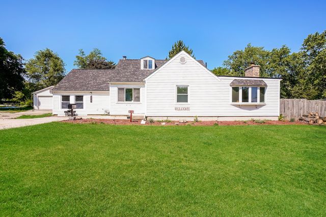 215 S Prairie Road SE, New Lenox, IL 60451