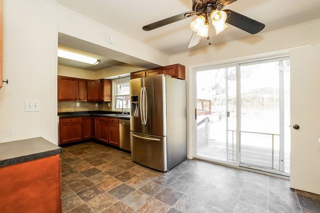 215 S Prairie Road SE, New Lenox, IL 60451