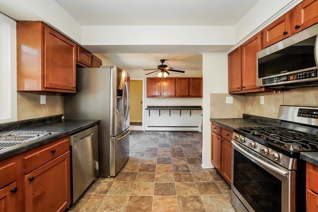 215 S Prairie Road SE, New Lenox, IL 60451
