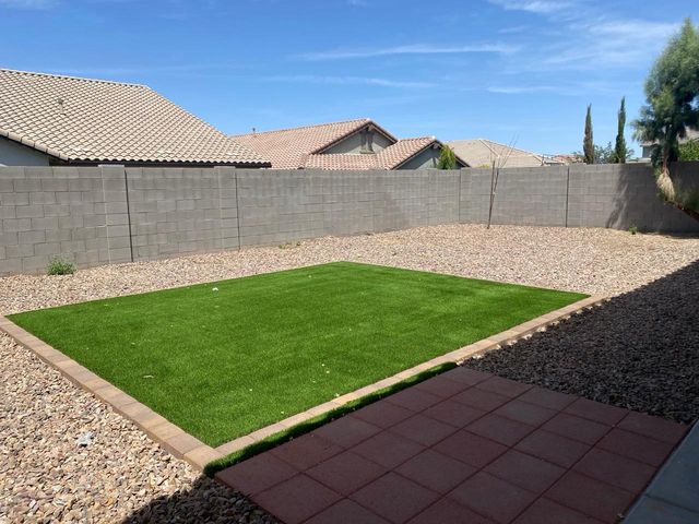 2828 W Patagonia Court, San Tan Valley, AZ 85144