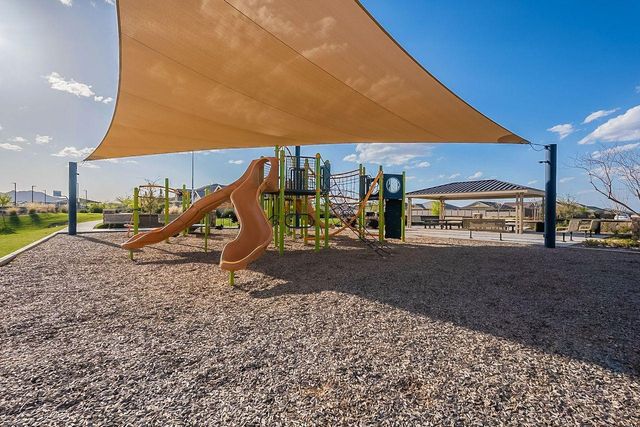 2828 W Patagonia Court, San Tan Valley, AZ 85144