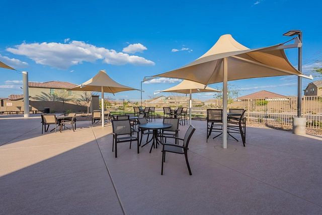 2828 W Patagonia Court, San Tan Valley, AZ 85144