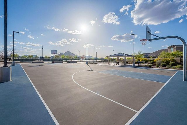 2828 W Patagonia Court, San Tan Valley, AZ 85144
