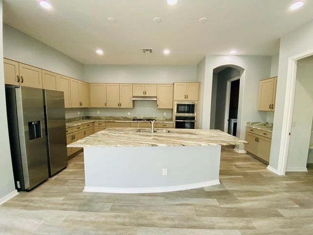 2828 W Patagonia Court, San Tan Valley, AZ 85144