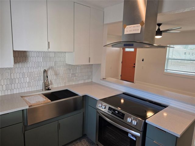 430 80TH WAY, St Pete Beach, FL 33706