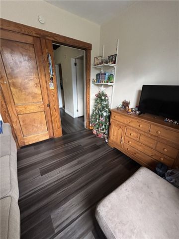 1720 Broadway Ave, Beechview, PA 15216