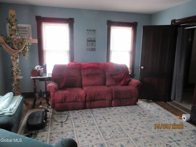 19 Leonard Street, Glens Falls, NY 12801