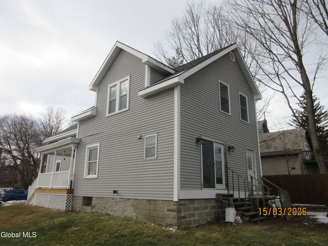 19 Leonard Street, Glens Falls, NY 12801