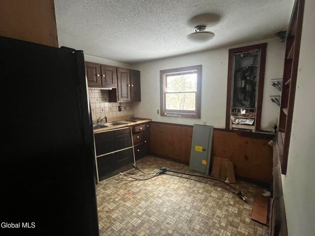 20 Hampton Heights Way, Hampton, NY 12887