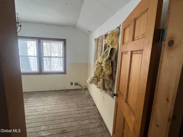 20 Hampton Heights Way, Hampton, NY 12887