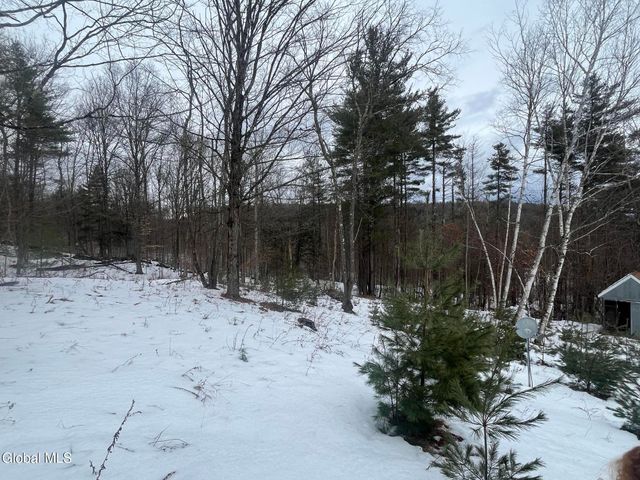 20 Hampton Heights Way, Hampton, NY 12887