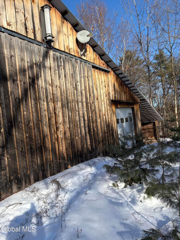 20 Hampton Heights Way, Hampton, NY 12887