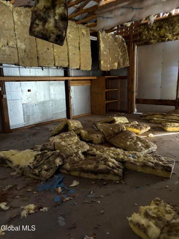 20 Hampton Heights Way, Hampton, NY 12887