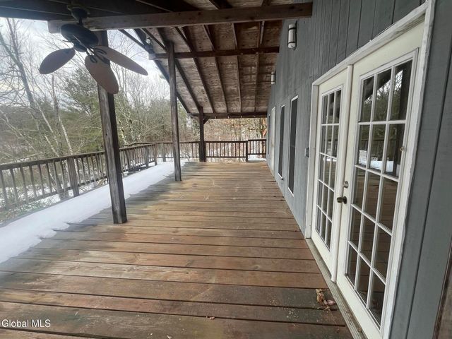 20 Hampton Heights Way, Hampton, NY 12887