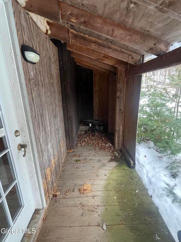 20 Hampton Heights Way, Hampton, NY 12887