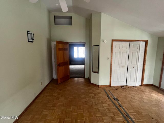 20 Hampton Heights Way, Hampton, NY 12887