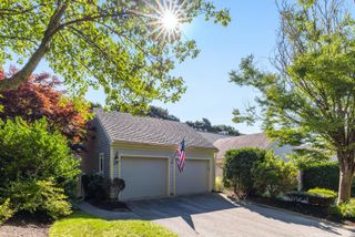 24 W Woods Circle UNIT 24, Yarmouth Port, MA 02675