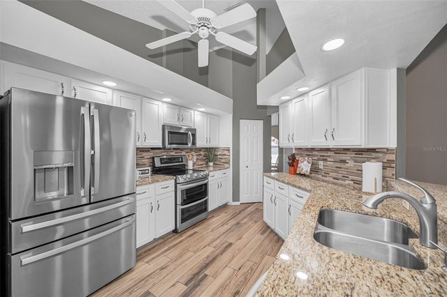 3097 ROBINWOOD LANE, Palm Harbor, FL 34684