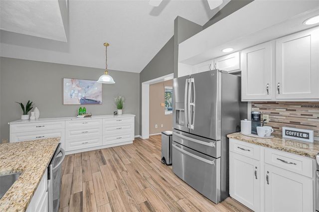 3097 ROBINWOOD LANE, Palm Harbor, FL 34684