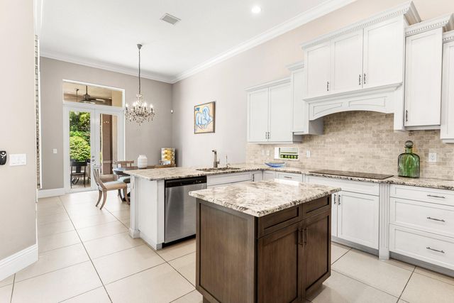 12121 Sunnydale Drive, Wellington, FL 33414