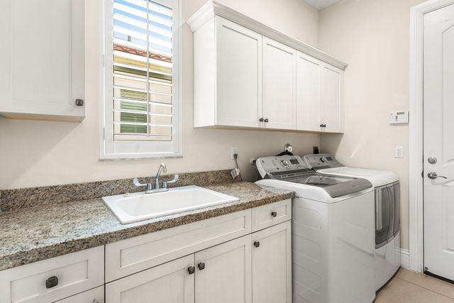 12121 Sunnydale Drive, Wellington, FL 33414