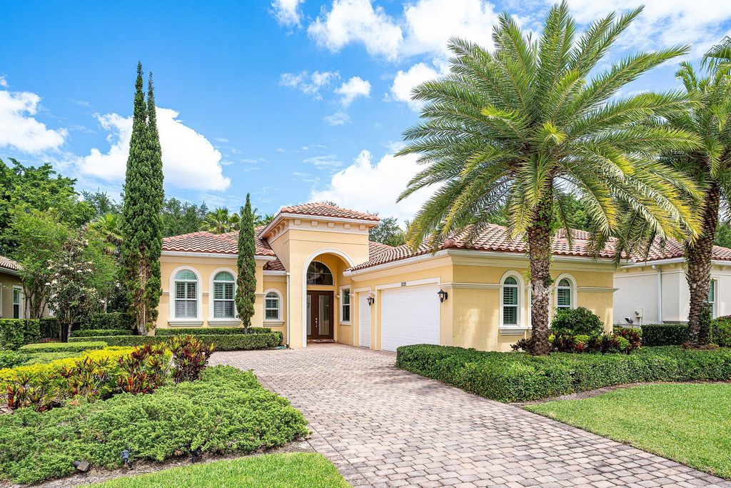12121 Sunnydale Drive, Wellington, FL 33414